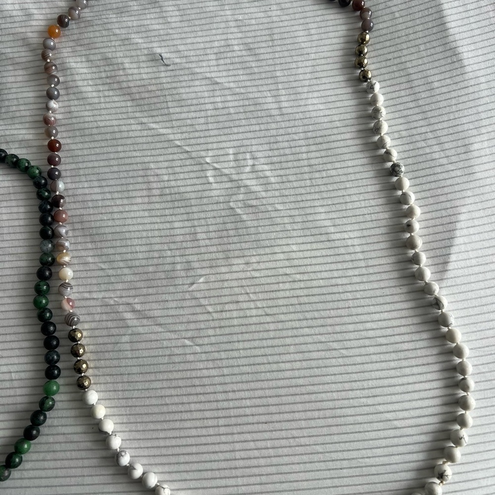 Elegant Multicolor Beaded Necklace